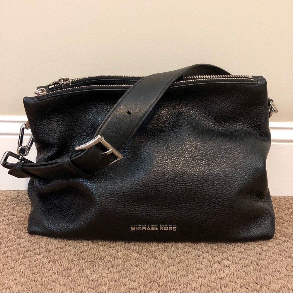 Micheal Kors shoulder bag